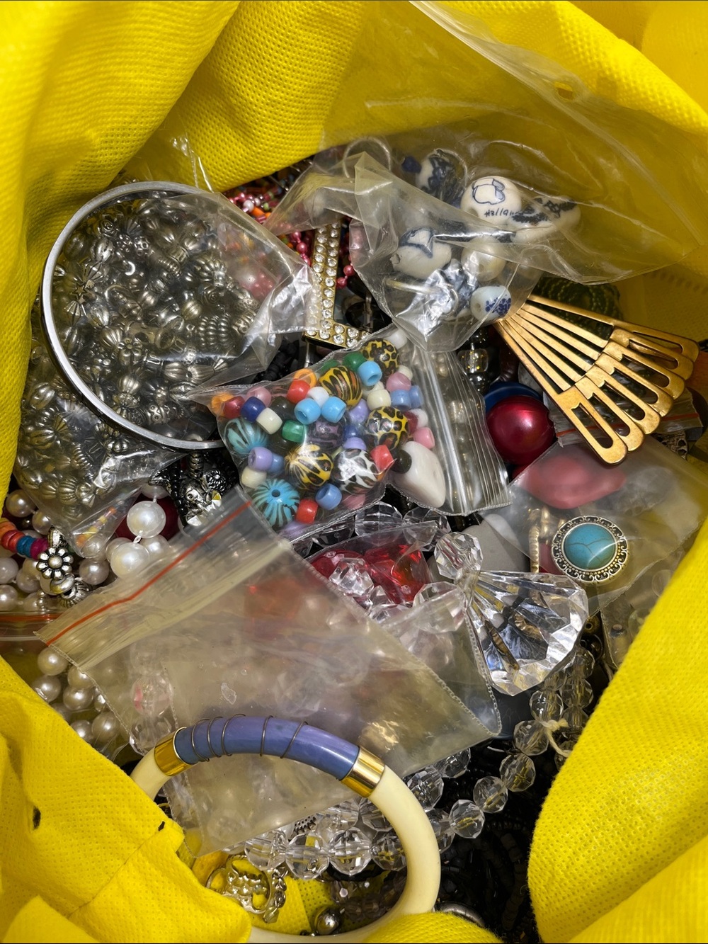 Bag of Assorted Jewelry for crafts/repair Some usable